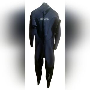 Nwot  Ripcurl mens XL wetsuit